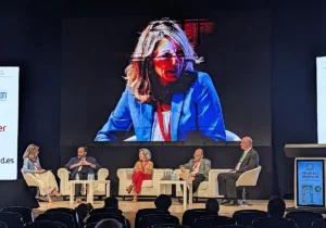 Mesa redonda de expertos en sanidad en Alhambra Venture. (Elena Balboa)
